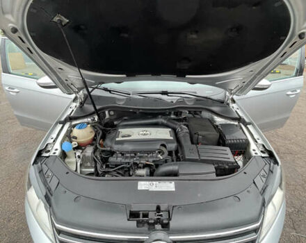 Фольксваген Пассат 2012 в Коростене на Automoto.ua Серый Фольксваген Пассат, объемом двигателя 1.8 л и пробегом 159 тыс. км за 10750 $, фото 13 на Automoto.ua
