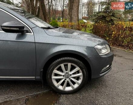 Сірий Фольксваген Пассат, об'ємом двигуна 1.8 л та пробігом 249 тис. км за 9390 $, фото 4 на Automoto.ua