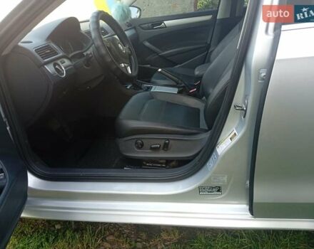 Серый Фольксваген Пассат, объемом двигателя 2.5 л и пробегом 229 тыс. км за 8550 $, фото 2 на Automoto.ua