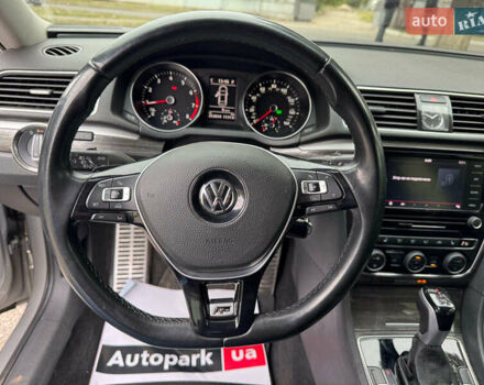 Сірий Фольксваген Пассат, об'ємом двигуна 2.5 л та пробігом 253 тис. км за 10490 $, фото 16 на Automoto.ua