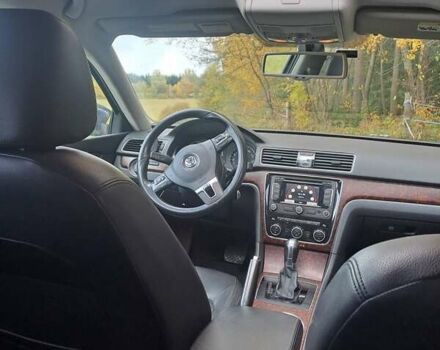 Серый Фольксваген Пассат, объемом двигателя 2.5 л и пробегом 316 тыс. км за 9900 $, фото 7 на Automoto.ua