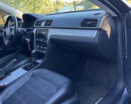 Серый Фольксваген Пассат, объемом двигателя 2.5 л и пробегом 253 тыс. км за 9500 $, фото 10 на Automoto.ua