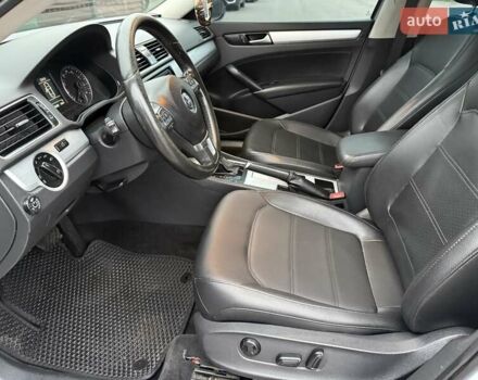 Серый Фольксваген Пассат, объемом двигателя 2.48 л и пробегом 185 тыс. км за 9800 $, фото 31 на Automoto.ua