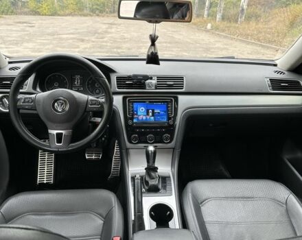 Серый Фольксваген Пассат, объемом двигателя 2.5 л и пробегом 190 тыс. км за 10500 $, фото 6 на Automoto.ua