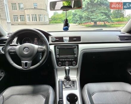 Сірий Фольксваген Пассат, об'ємом двигуна 2.5 л та пробігом 269 тис. км за 9999 $, фото 17 на Automoto.ua