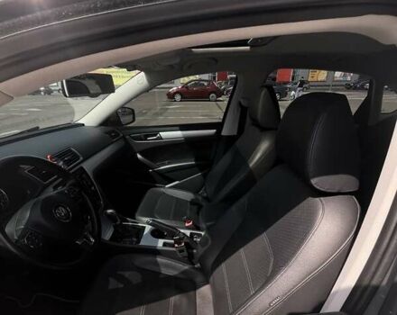 Серый Фольксваген Пассат, объемом двигателя 2.5 л и пробегом 186 тыс. км за 11200 $, фото 24 на Automoto.ua