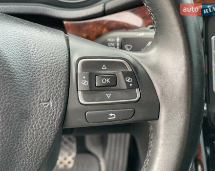 Фольксваген Пассат 2012 в Нововолынск на Automoto.ua Серый Фольксваген Пассат, объемом двигателя 1.97 л и пробегом 197 тыс. км за 12800 $, фото 40 на Automoto.ua