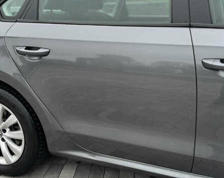 Серый Фольксваген Пассат, объемом двигателя 2.5 л и пробегом 290 тыс. км за 8900 $, фото 5 на Automoto.ua