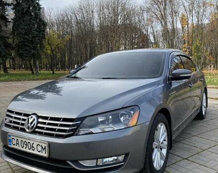 Серый Фольксваген Пассат, объемом двигателя 2.48 л и пробегом 224 тыс. км за 12000 $, фото 2 на Automoto.ua