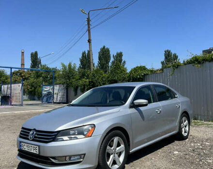 Серый Фольксваген Пассат, объемом двигателя 2.5 л и пробегом 196 тыс. км за 9999 $, фото 1 на Automoto.ua