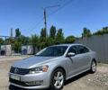 Серый Фольксваген Пассат, объемом двигателя 2.5 л и пробегом 196 тыс. км за 9999 $, фото 1 на Automoto.ua
