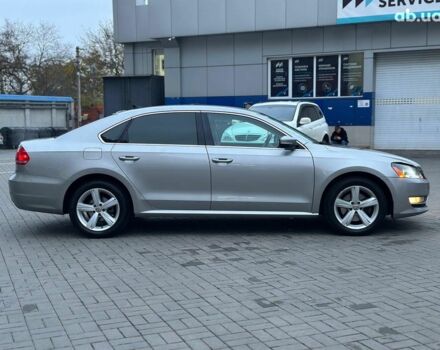 Серый Фольксваген Пассат, объемом двигателя 2.5 л и пробегом 156 тыс. км за 10990 $, фото 4 на Automoto.ua