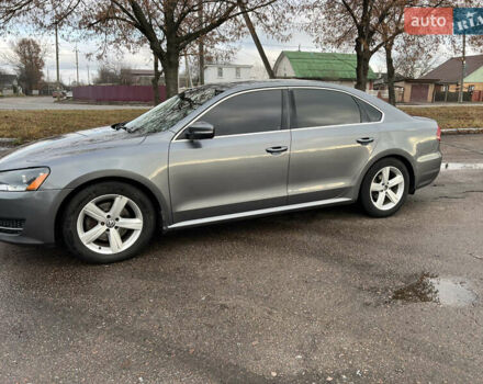 Серый Фольксваген Пассат, объемом двигателя 2.5 л и пробегом 163 тыс. км за 9200 $, фото 3 на Automoto.ua