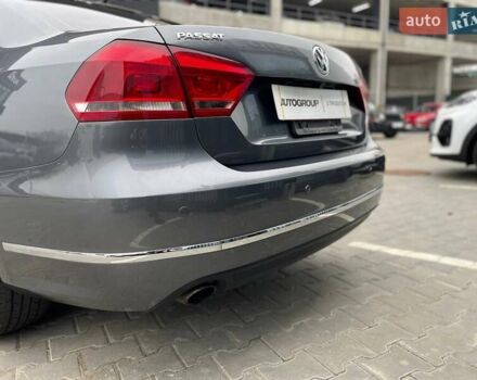 Сірий Фольксваген Пассат, об'ємом двигуна 2 л та пробігом 163 тис. км за 13500 $, фото 4 на Automoto.ua