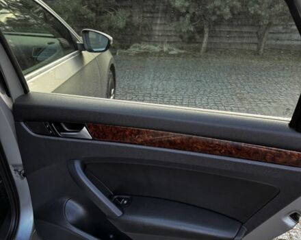 Серый Фольксваген Пассат, объемом двигателя 2 л и пробегом 220 тыс. км за 11700 $, фото 5 на Automoto.ua