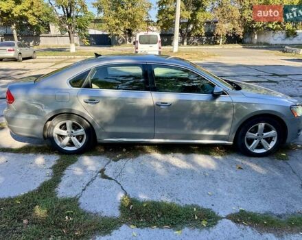 Серый Фольксваген Пассат, объемом двигателя 2.48 л и пробегом 220 тыс. км за 9800 $, фото 3 на Automoto.ua