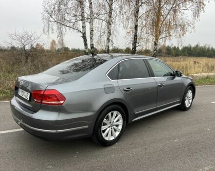 Серый Фольксваген Пассат, объемом двигателя 2.5 л и пробегом 159 тыс. км за 10800 $, фото 5 на Automoto.ua