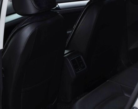 Сірий Фольксваген Пассат, об'ємом двигуна 2.5 л та пробігом 241 тис. км за 8790 $, фото 15 на Automoto.ua