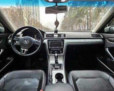 Серый Фольксваген Пассат, объемом двигателя 2.5 л и пробегом 192 тыс. км за 8700 $, фото 7 на Automoto.ua