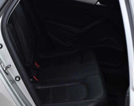 Сірий Фольксваген Пассат, об'ємом двигуна 2.5 л та пробігом 241 тис. км за 8790 $, фото 16 на Automoto.ua