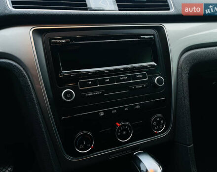 Серый Фольксваген Пассат, объемом двигателя 2.5 л и пробегом 254 тыс. км за 8700 $, фото 24 на Automoto.ua