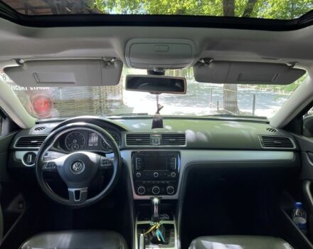 Сірий Фольксваген Пассат, об'ємом двигуна 2.5 л та пробігом 245 тис. км за 10000 $, фото 6 на Automoto.ua