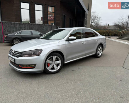 Серый Фольксваген Пассат, объемом двигателя 2.5 л и пробегом 178 тыс. км за 11200 $, фото 2 на Automoto.ua