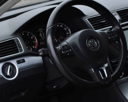 Сірий Фольксваген Пассат, об'ємом двигуна 2.5 л та пробігом 241 тис. км за 8790 $, фото 8 на Automoto.ua