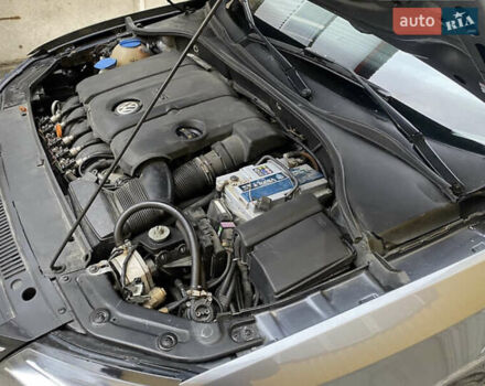 Серый Фольксваген Пассат, объемом двигателя 2.5 л и пробегом 290 тыс. км за 8700 $, фото 6 на Automoto.ua