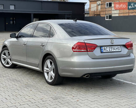 Фольксваген Пассат 2012 в Нововолынск на Automoto.ua Серый Фольксваген Пассат, объемом двигателя 1.97 л и пробегом 197 тыс. км за 12800 $, фото 12 на Automoto.ua