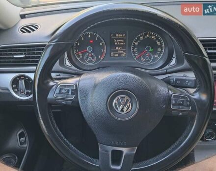 Серый Фольксваген Пассат, объемом двигателя 2.5 л и пробегом 222 тыс. км за 9999 $, фото 8 на Automoto.ua