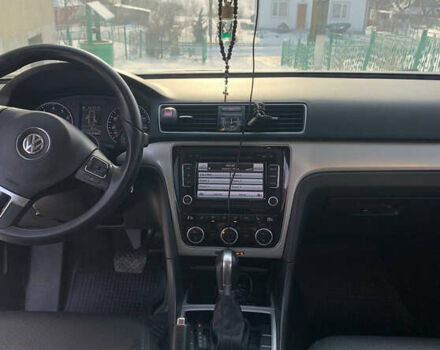 Серый Фольксваген Пассат, объемом двигателя 2.5 л и пробегом 228 тыс. км за 11099 $, фото 2 на Automoto.ua