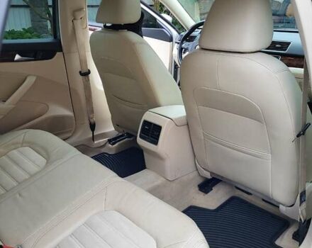 Серый Фольксваген Пассат, объемом двигателя 1.97 л и пробегом 231 тыс. км за 12000 $, фото 4 на Automoto.ua