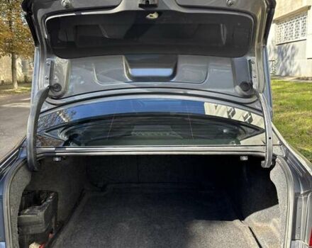 Серый Фольксваген Пассат, объемом двигателя 2.5 л и пробегом 253 тыс. км за 9500 $, фото 20 на Automoto.ua