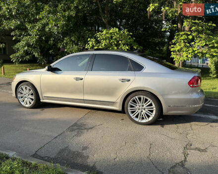 Сірий Фольксваген Пассат, об'ємом двигуна 2.5 л та пробігом 269 тис. км за 10500 $, фото 5 на Automoto.ua