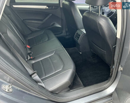 Серый Фольксваген Пассат, объемом двигателя 2.5 л и пробегом 163 тыс. км за 9200 $, фото 30 на Automoto.ua