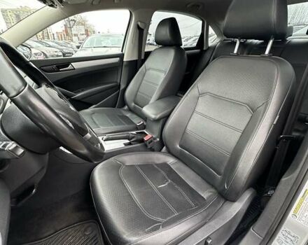 Серый Фольксваген Пассат, объемом двигателя 2.48 л и пробегом 273 тыс. км за 9700 $, фото 16 на Automoto.ua