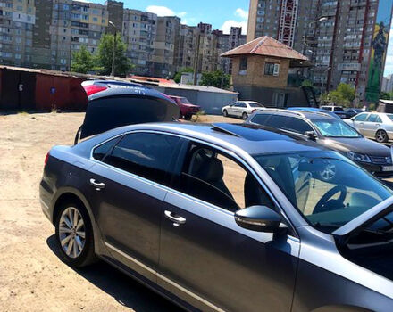 Сірий Фольксваген Пассат, об'ємом двигуна 2.5 л та пробігом 280 тис. км за 9400 $, фото 3 на Automoto.ua