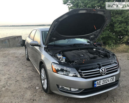 Серый Фольксваген Пассат, объемом двигателя 2.5 л и пробегом 133 тыс. км за 11111 $, фото 106 на Automoto.ua