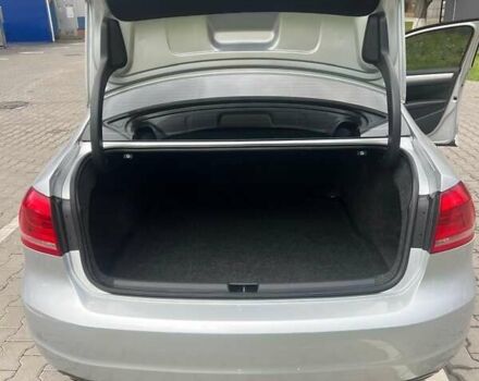 Серый Фольксваген Пассат, объемом двигателя 2.5 л и пробегом 294 тыс. км за 10200 $, фото 7 на Automoto.ua