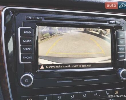 Сірий Фольксваген Пассат, об'ємом двигуна 2.5 л та пробігом 202 тис. км за 11999 $, фото 5 на Automoto.ua