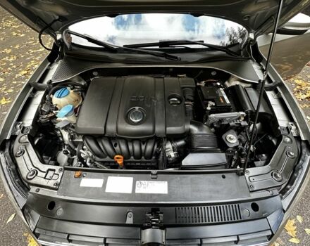 Фольксваген Пассат 2012 у Києві на Automoto.ua Сірий Фольксваген Пассат, об'ємом двигуна 2.5 л та пробігом 199 тис. км за 8299 $, фото 16 на Automoto.ua