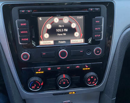 Сірий Фольксваген Пассат, об'ємом двигуна 2.48 л та пробігом 226 тис. км за 11000 $, фото 15 на Automoto.ua