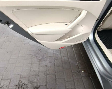 Серый Фольксваген Пассат, объемом двигателя 2.48 л и пробегом 197 тыс. км за 9999 $, фото 11 на Automoto.ua