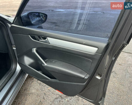 Серый Фольксваген Пассат, объемом двигателя 2.5 л и пробегом 163 тыс. км за 9200 $, фото 32 на Automoto.ua