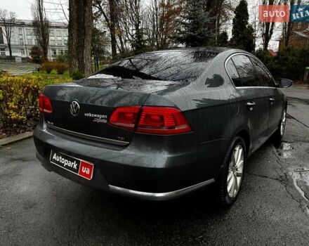 Сірий Фольксваген Пассат, об'ємом двигуна 1.8 л та пробігом 249 тис. км за 9390 $, фото 5 на Automoto.ua