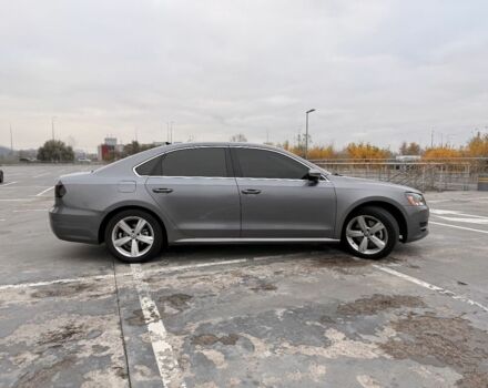 Серый Фольксваген Пассат, объемом двигателя 2.5 л и пробегом 280 тыс. км за 10000 $, фото 3 на Automoto.ua