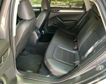 Сірий Фольксваген Пассат, об'ємом двигуна 2.5 л та пробігом 245 тис. км за 10000 $, фото 9 на Automoto.ua