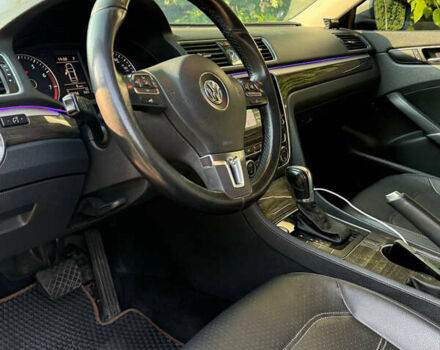 Сірий Фольксваген Пассат, об'ємом двигуна 2.5 л та пробігом 269 тис. км за 10500 $, фото 19 на Automoto.ua