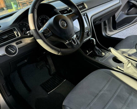 Сірий Фольксваген Пассат, об'ємом двигуна 2.48 л та пробігом 263 тис. км за 9000 $, фото 22 на Automoto.ua